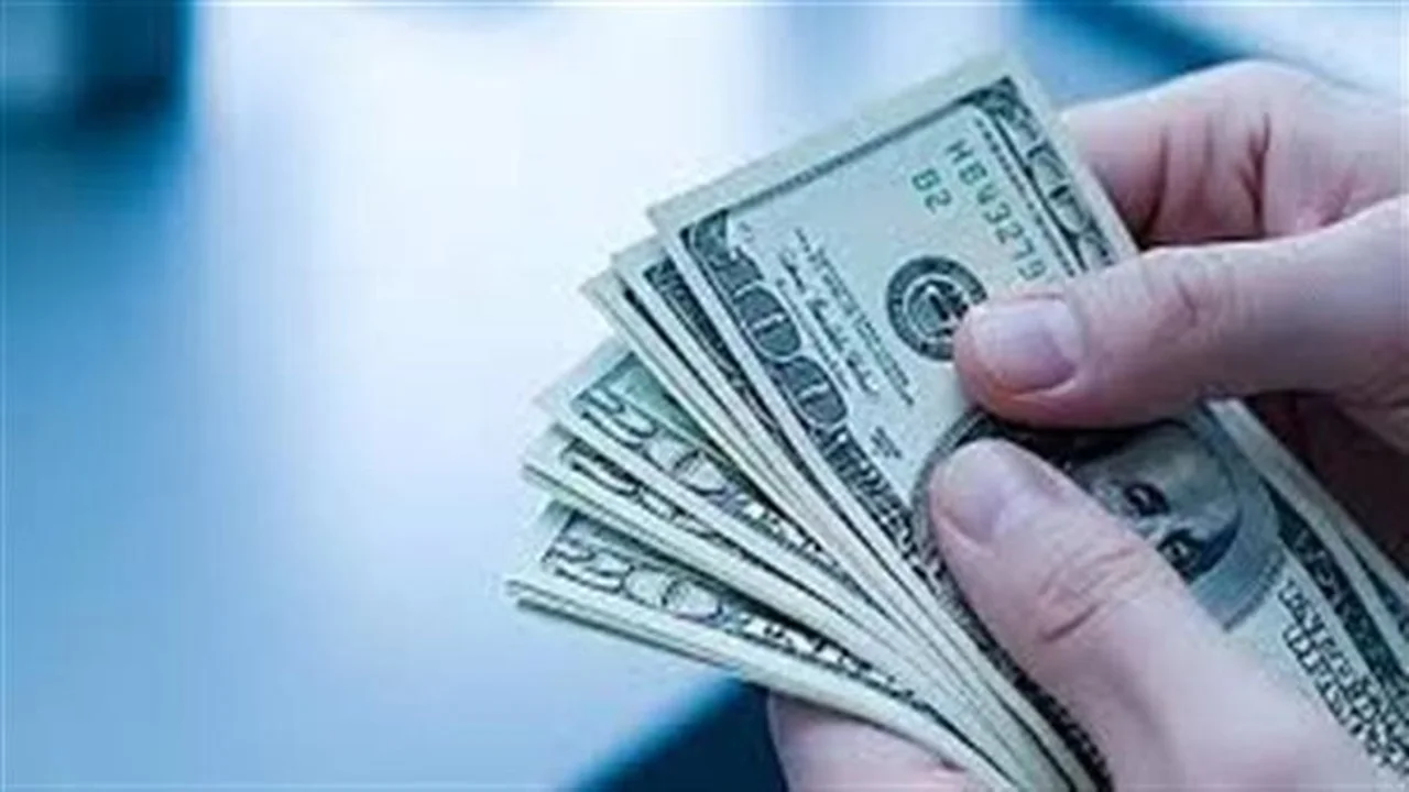 تغييرات جديدة في سعر الدولار مقابل الجنيه عقب موجة الانخفاض الأخيرة بالسوق